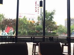 靠窗位-星巴克(济宁万达广场店)