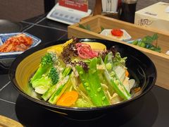 -山川小町·极番烧肉(新地假日广场店)