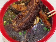 -小龙大肉面馆