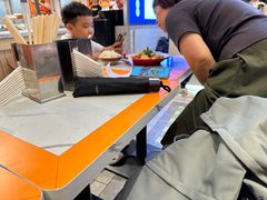 -大食代美食广场(上海中心店)