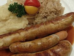 什锦香肠盘配酸菜、土豆-兰特伯爵西餐厅·啤酒屋(方庄店)