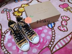 -BURBERRY(上海港汇恒隆广场店)