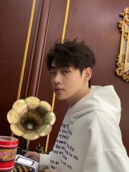 -绅仕門男士理发馆