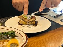 -Mark&Mars Restaurant