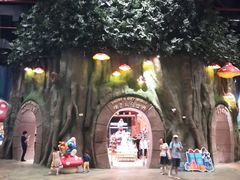 -蓝精灵乐园·世茂精灵之城主题乐园