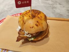 -必胜客(滨江店)