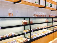 面包甜点陈列柜-御蝶坊生日蛋糕KNAC(创业店)