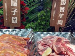 -布罗城堡自助烧烤(鸿通城购物中心店)