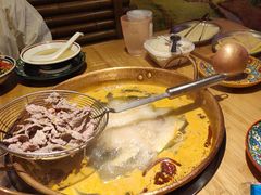 -洱火云南酸菜牛肉火锅(石景山当代商城店)