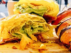 抹茶可颂-Top Impression Bakery Wolli Creek