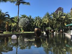 -三亚湾海居铂尔曼度假酒店