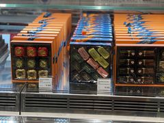 -VENCHI 闻绮(北京国贸商城店)
