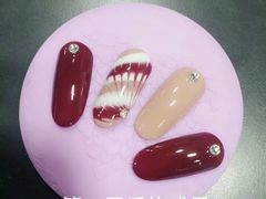 -粤港芭莎美容美发化妆学校
