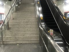 -闸弄口(地铁站)