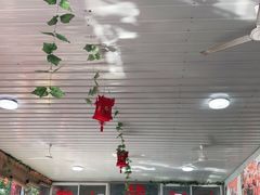 大堂-何适山庄 ·可团建(水长城P2停车场店)