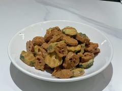 黄瓜油条-梅飞酒家(名辉豪庭店)