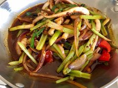 沙煲鱿鱼须-云中小雅