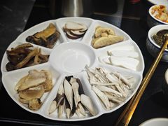 -野菌皇海景野生菌火锅(滨海大道店)