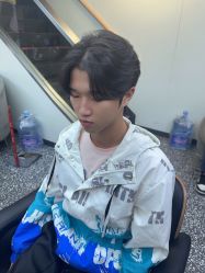 -藤野造型专业烫染接发