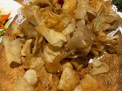 土豆片栲栳栳-一盏明灯全素斋(殊像寺店)