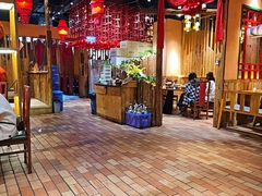 -老滇山寨•云南特色菜•地方菜•民族风情歌舞表演(金碧店)