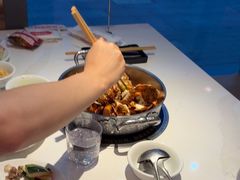 -七欣天香辣蟹火锅(闵行浦江欢乐颂店)