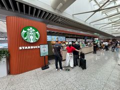 -星巴克(上海虹桥站2A检票口)