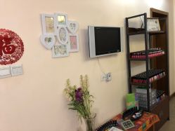 -杉惠素颜美妆皮肤管理中心