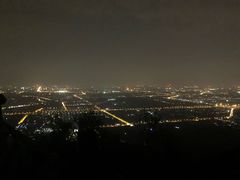 -鬼笑石后山停车场