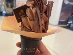 经典巧克力软冰激-GODIVA(国际金融中心店)