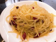 -东北四季饺子王(华山路店)