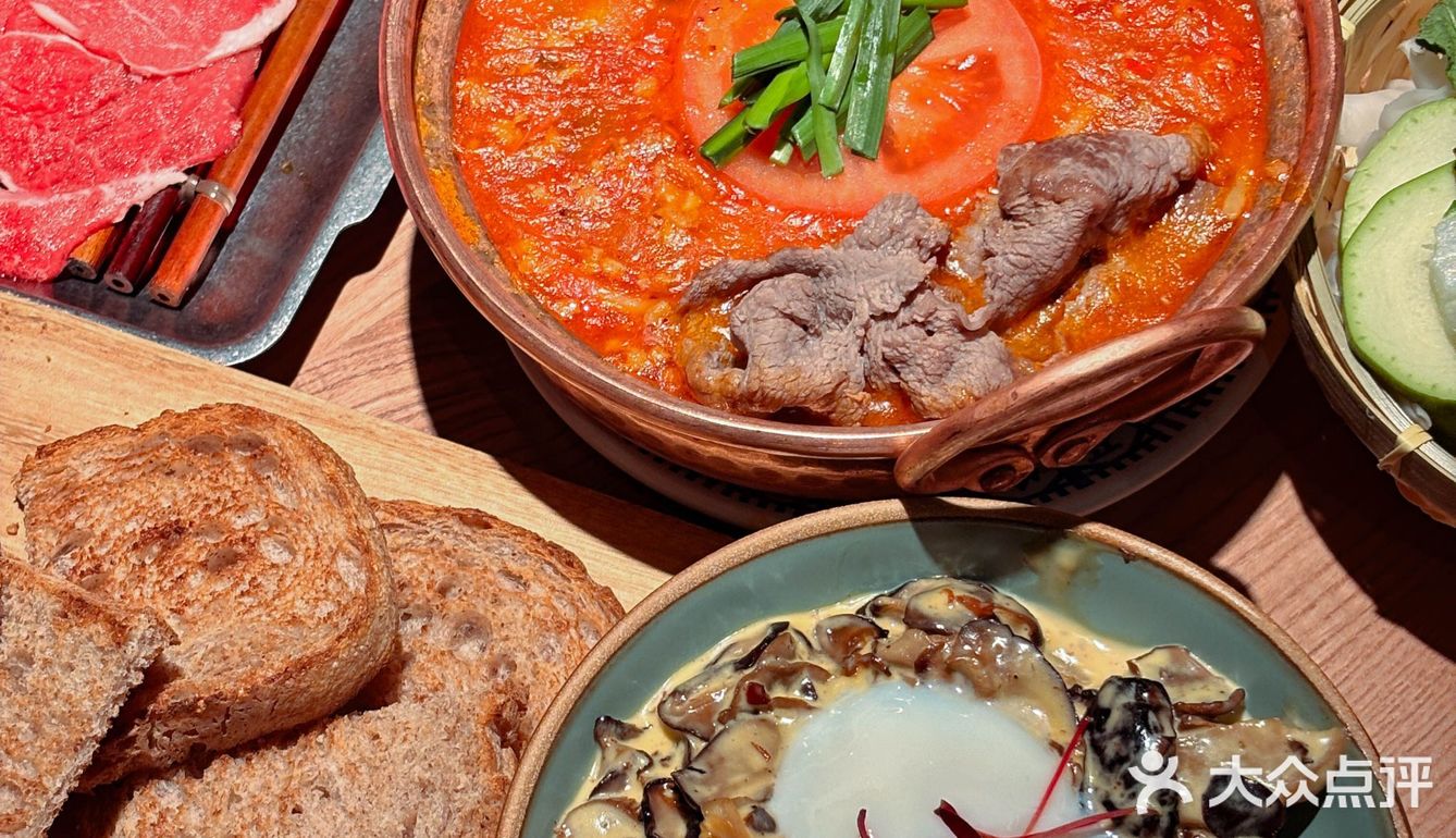 终于和闺蜜一起来镇江打卡了“山野板扎”，人气真的很旺！