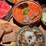 终于和闺蜜一起来镇江打卡了“山野板扎”，人气真的很旺！