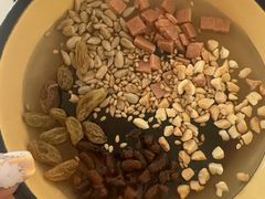 -何适山庄(水长城P2停车场店)