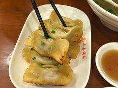 牛肉鍋貼-小姜锅贴(凤凰街店)