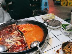 -扎起市井老火锅(乐山总店)