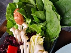 -捞王锅物料理(上海世茂广场店)