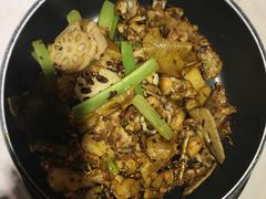 干锅牛蛙-蛙蛙叫干锅年代(簋街总店)