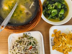阳澄胡草鸡砂锅-品鲜村农家菜·阳澄湖大闸蟹(总店)