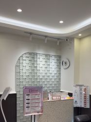 -花岐款式专研健康美甲沙龙