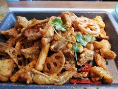 -荷塘秋月·本帮江浙菜(国权路店)