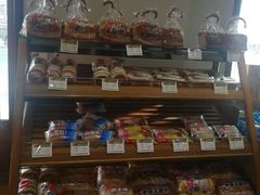 面包甜点陈列柜-老鼎丰(靖宇街总店)