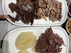 高玛纳卤驴肉-高玛纳驴肉火烧(河间总店)