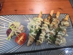 炭烤鸡肉串配酸奶黄瓜酱-帕歌西班牙餐厅paco tapas