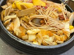 -豚妈妈汤饭·部队锅(南京东路店)