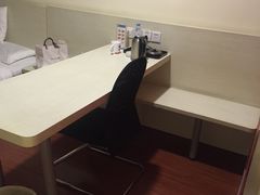 -汉庭(成都一品天下地铁站店)