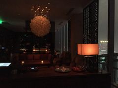 餐具摆设-广州柏悦酒店·悦吧·顶楼露天酒吧