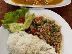 -Dang restaurant (patong phuket)