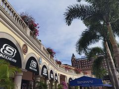 -佛罗伦萨小镇广佛名品奥特莱斯(疏港路店)