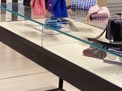 -Chanel(德基广场店)